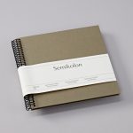 370002_SK_HL_Spiral_Economy_Album_Piccolino_Black_Pages_Fango_WEB
