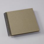 370002_SK_HL_Spiral_Economy_Album_Piccolino_Black_Pages_Fango_WEB