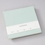 371036_SK_HL_Gaestebuch_Slim_Moss_mit_Banderole_WEB