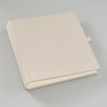 371958_SK_Petit_Atelier_Album_Event_Large_Warm_Sand_mit_Banderole_Webshop (1)
